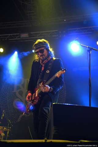 Rival Sons | Scott Holiday